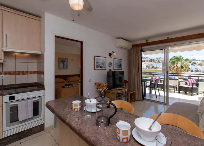 Santa Maria 30 - One Bed With Pool And Sea View Апартаменти *