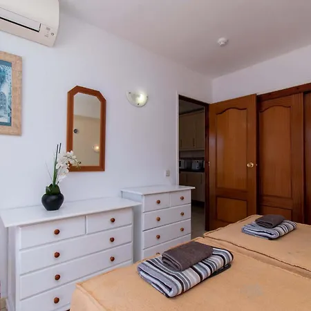 Santa Maria 30 - One Bed With Pool And Sea View 阿德耶