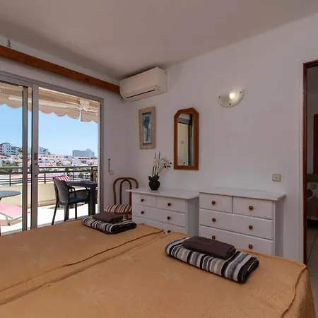 Santa Maria 30 - One Bed With Pool And Sea View 公寓