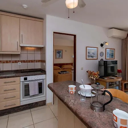 公寓 Santa Maria 30 - One Bed With Pool And Sea View