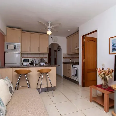 Santa Maria 30 - One Bed With Pool And Sea View 公寓 阿德耶